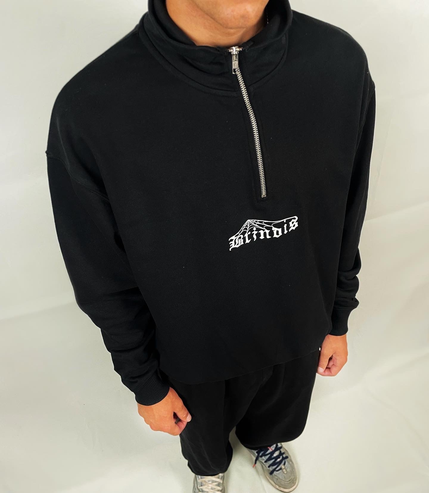 BLACK/WHITE JERSEY MID-ZIP